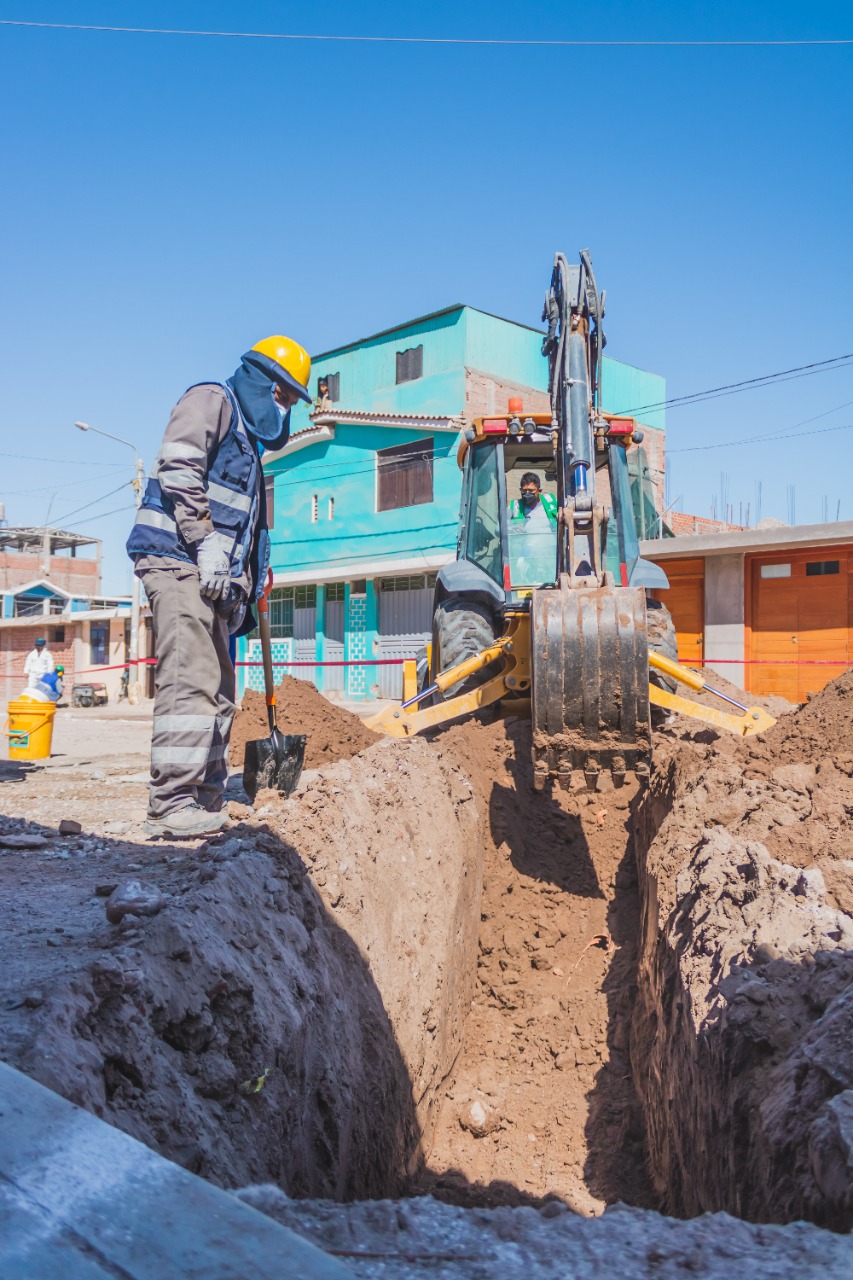 EPS Moquegua renueva red de alcantarillado y conexiones domiciliarias en el distrito de San Antonio